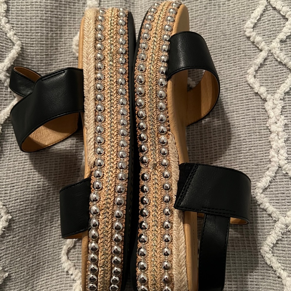 Super cute Black beaded sandal